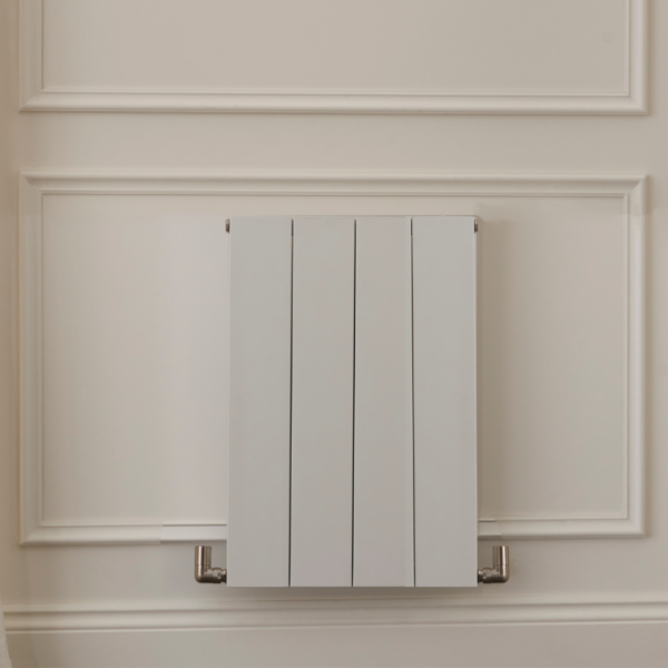 Towelrads Ascot Horizontal radiator in White - 600mm x 407mm