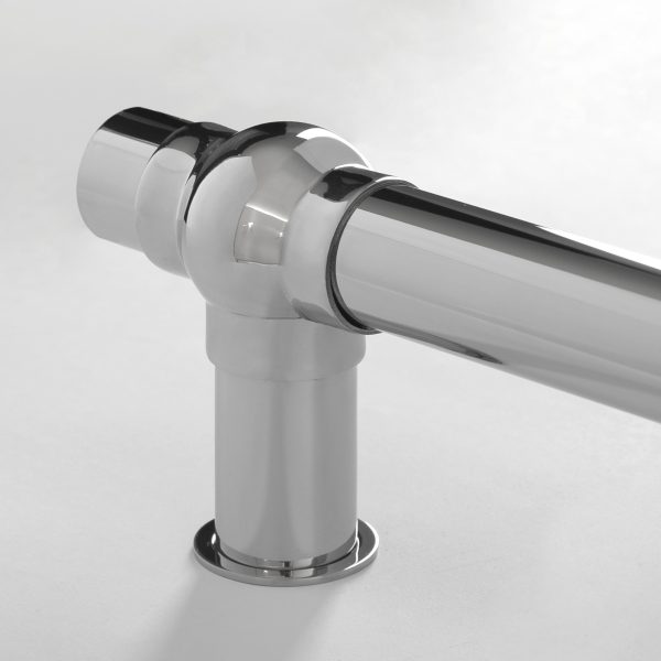 Fitzrovia Towel Warmer in Polished Chrome - Close Up Towelrads Fitzrovia Towel Warmer in Polished Chrome - Close Up